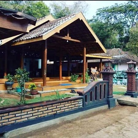 Nara Homestay Syariah Mangunan Esterno foto