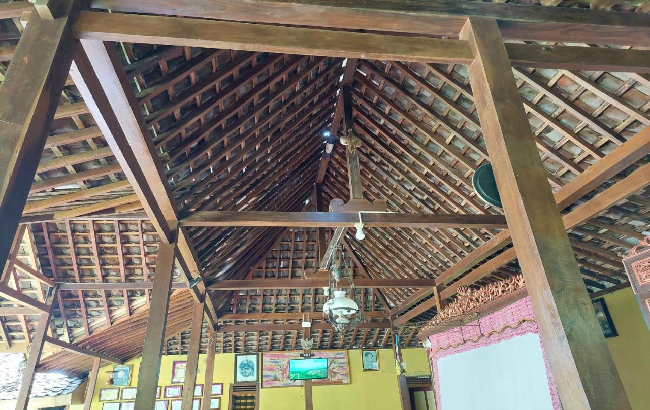 Nara Homestay Syariah Mangunan Esterno foto